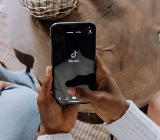 Streamline Social Media and Customer Service Tips for Your Brand